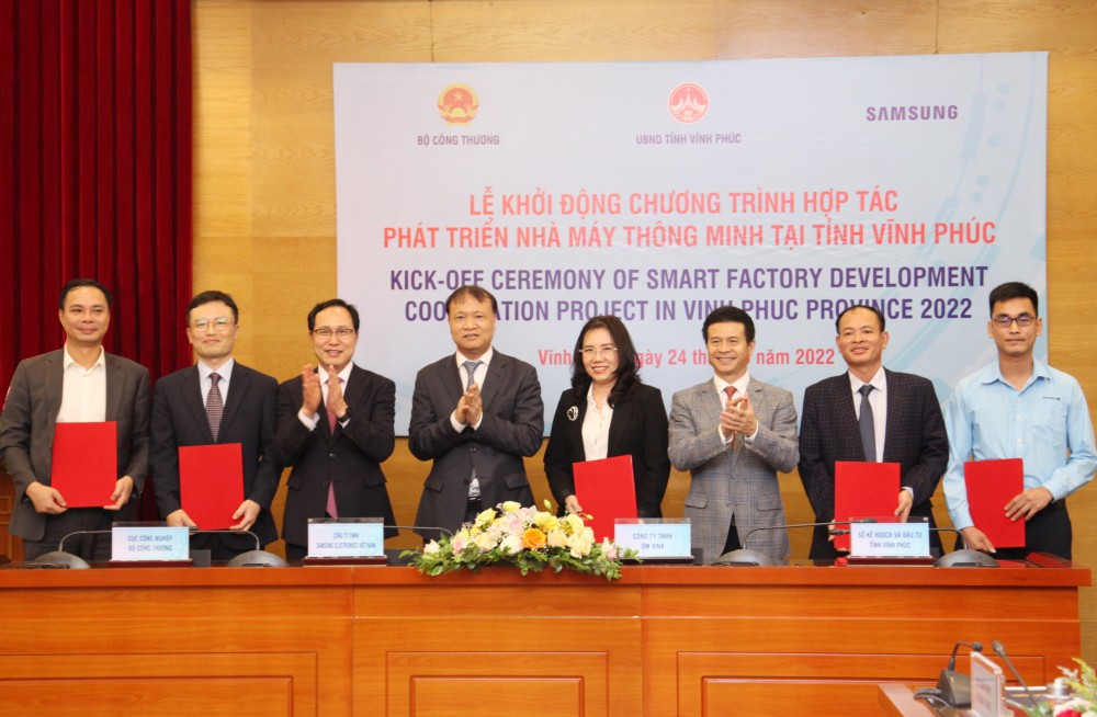Lancement d un programme de soutien au développement du modèle Smart Factory à Vinh Phuc